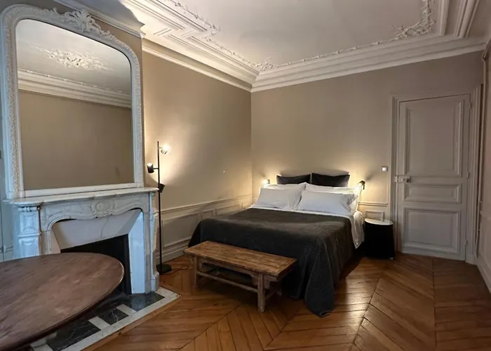 Konukevi Maison Privee Saint-germain-des-pres Paris